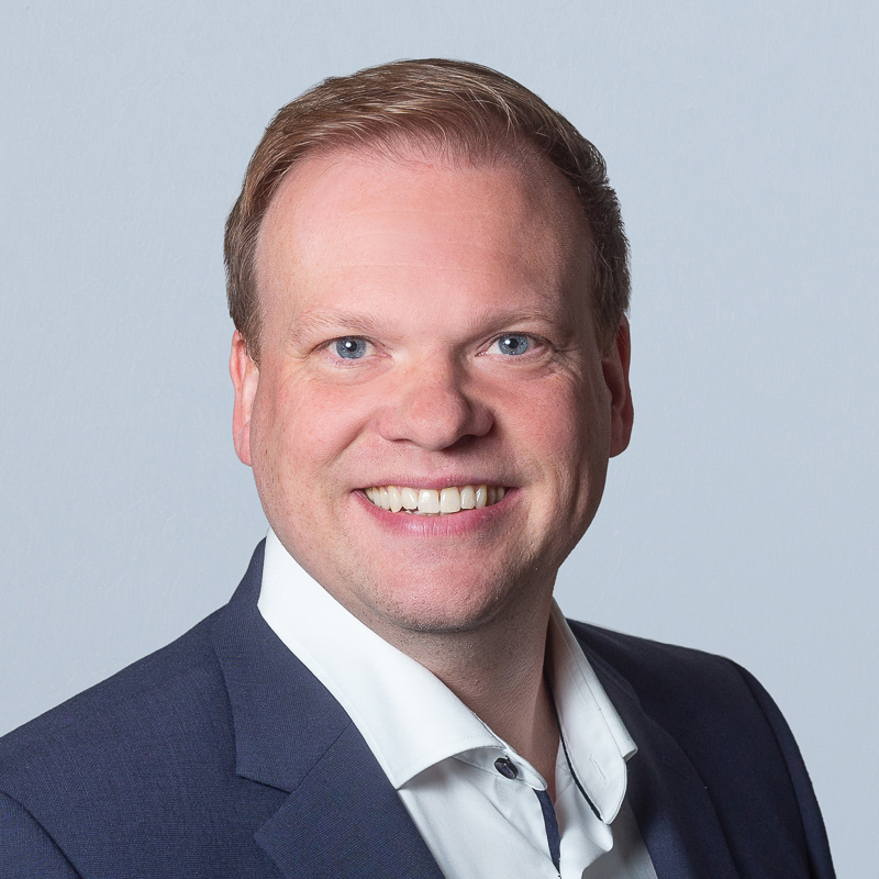 Dr. Christian Holsing
